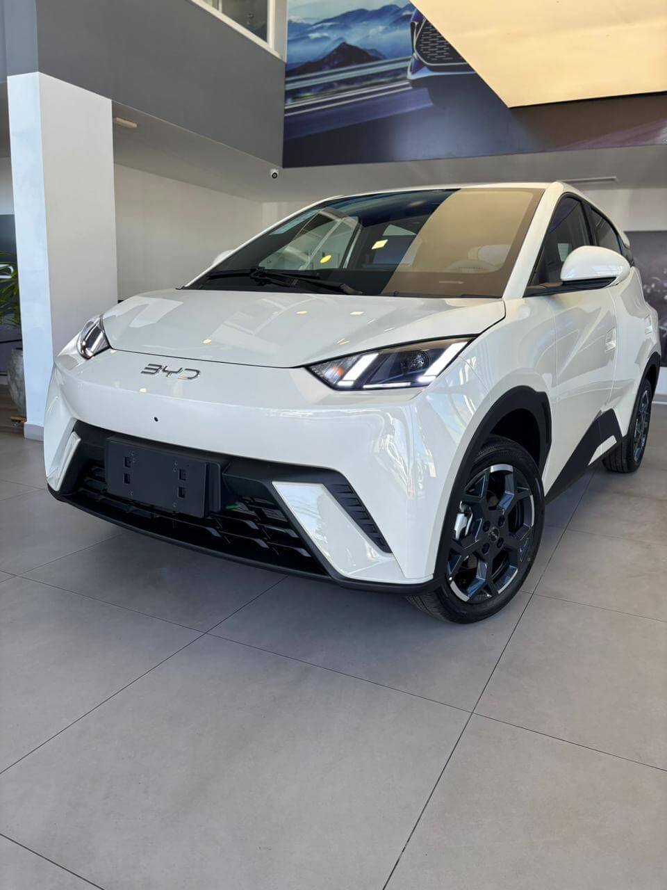 Interior e câmbio do carro automático zero KM da Autoescola União